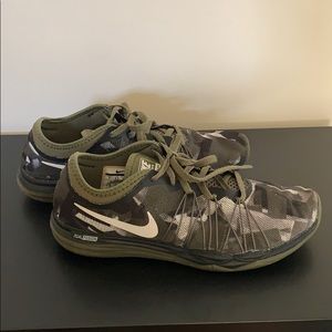 Nike training dual fusion hit